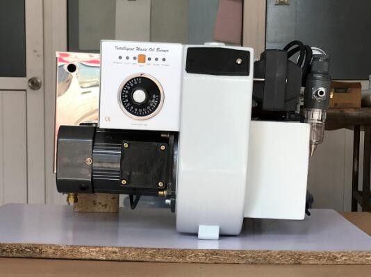 220 V / 50 Hz Fuel Oil Burner, 25 Kg Oil Burner Boiler Mudah dioperasikan